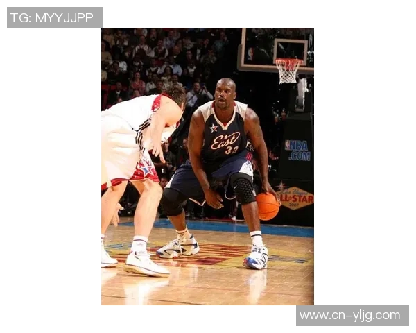 姚明在NBA赛场上强势碾压鲨鱼奥尼尔展现中国篮球的崛起与辉煌