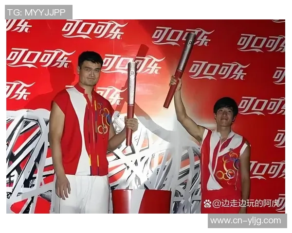 姚明携手玫瑰绽放青春魅力展现篮球与浪漫的完美结合