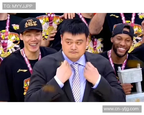 姚明的幽默风趣如何在美式笑话中展现出独特魅力与文化碰撞