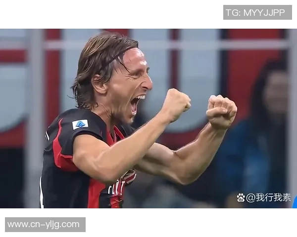 那不勒斯4-0大胜AC米兰创造历史冷门引发全场狂欢